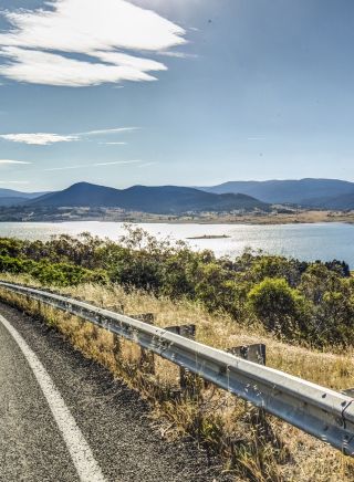 Lake Jindabyne in Kosciuszko National Park - Snowy Mountains